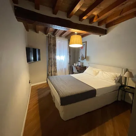 Le Di Bsuites 3*