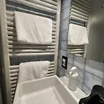 Le Di Bsuites Pensionat Parma