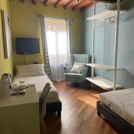 Le Di Bsuites Парма