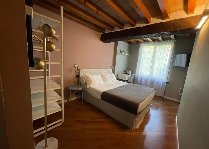 Le Di Bsuites Gæstehus Parma