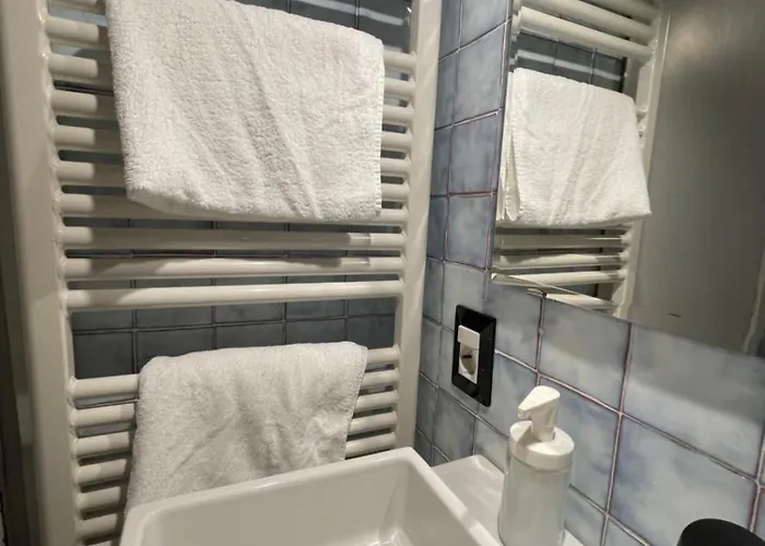 Le Di Bsuites Konukevi Parma