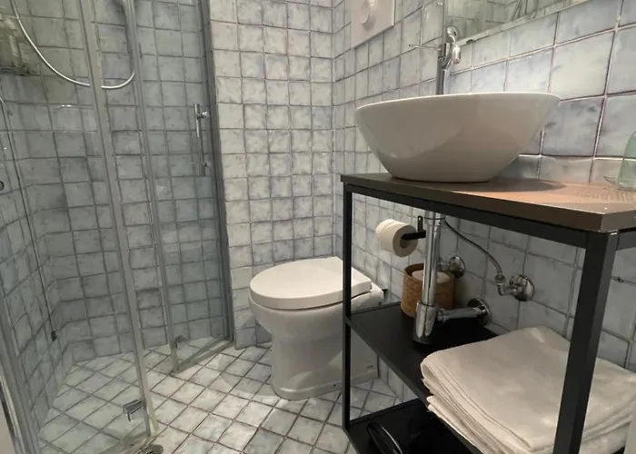 Le Di Bsuites Gæstehus